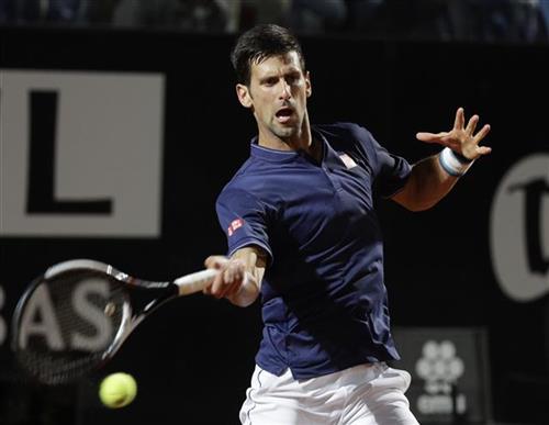 КИША ЗАУСТАВИЛА НОВАКА: Меч Ђоковић и Дел Потро прекинут, сјајни Србин у предности